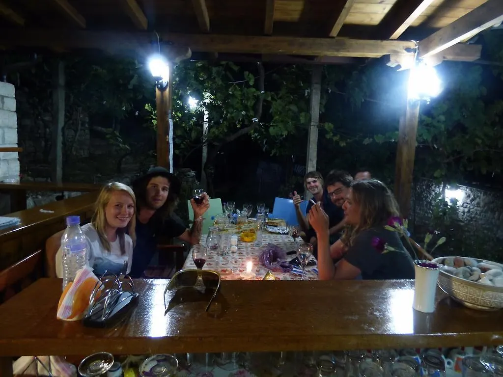 Guesthouse & hostel Lorenc Berat Pensión
