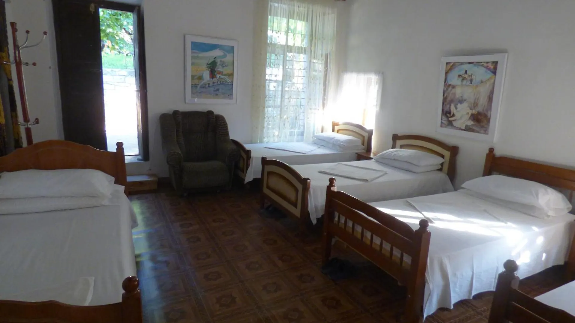 Pensión Guesthouse & hostel Lorenc Berat