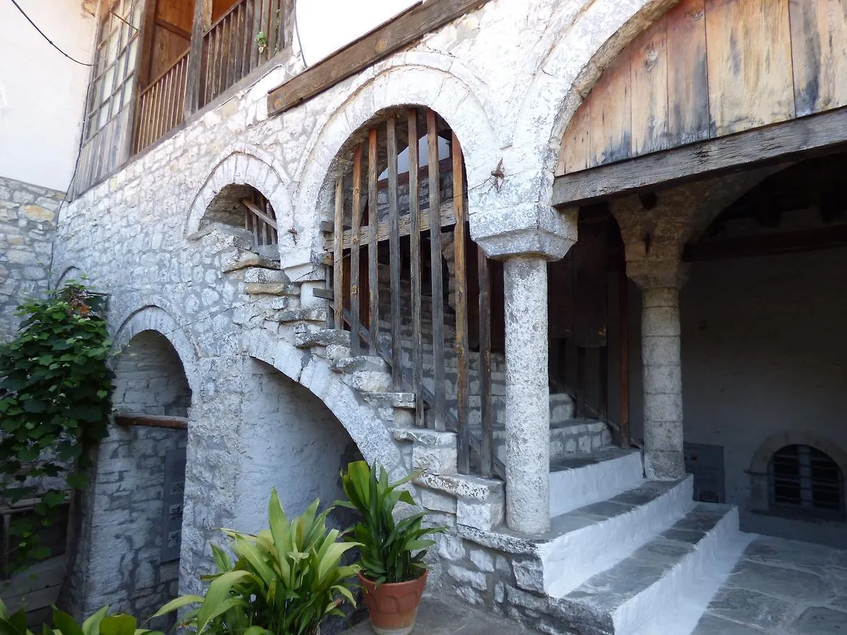 Guesthouse & hostel Lorenc Berat